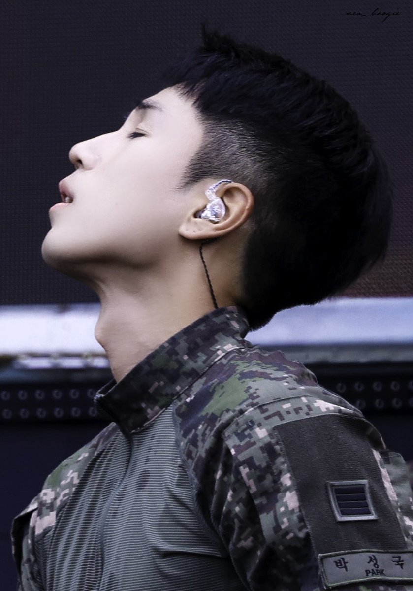 251017 칠곡낙동강평화축제

D-1. Feels like a dream☁️

#성국 #SUNGKOOK
#배너 #VANNER
#꾹부기