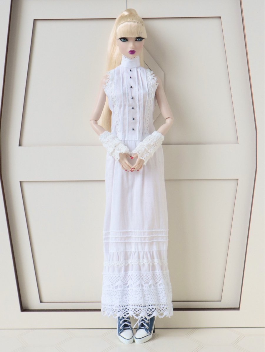 FR Nippon Designer’s Collection Part7
Misakiワンオフドール
「ハタチのデニム着物」
デニムにパッチワークの振袖です！
インナーはワンピース！
靴：ayuki.design

#FRNDC #FRNDC7 #FRNippon