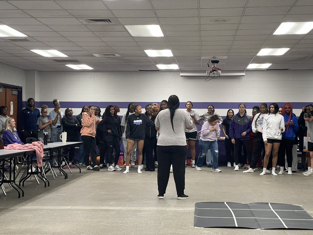 Lufkin Lady Pack Basketball tweet media