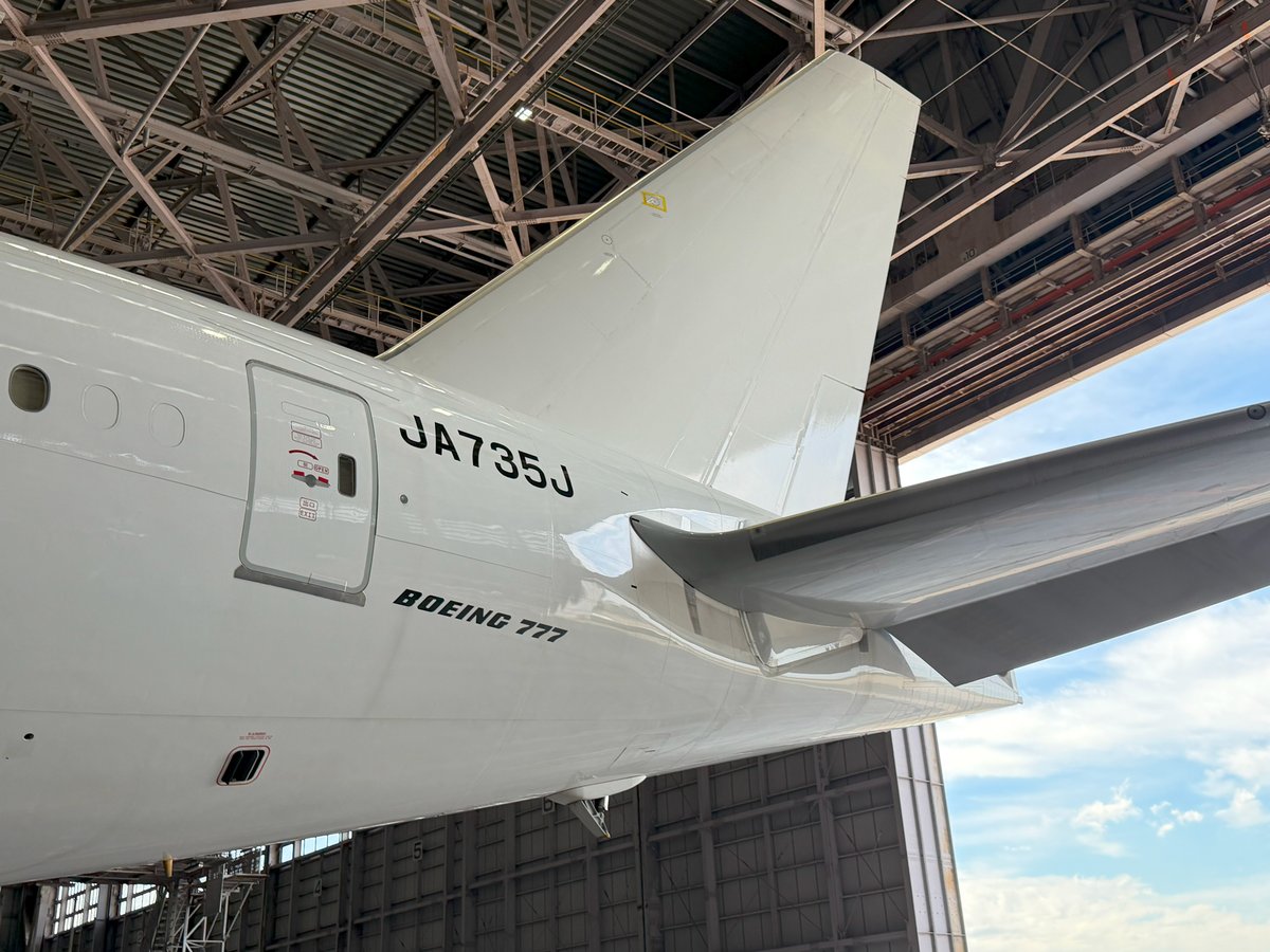退役となったボーイング777-300ER型機 #JA735J の最後の整備の様子をご