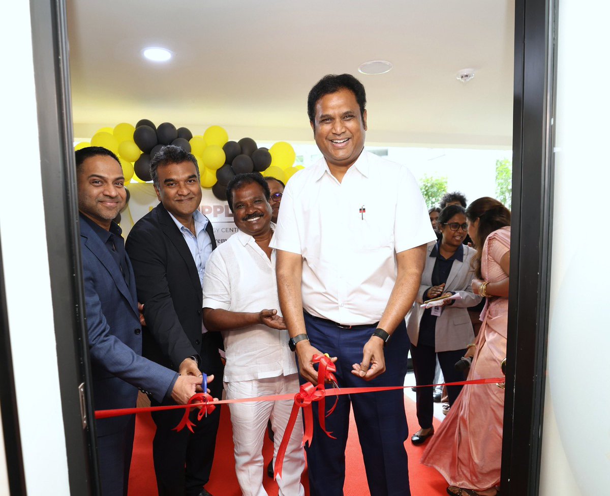 Guidance_TN's tweet image. Welcome #HDSupply Global Technology Center (GTC) to Chennai!

In the presence of Hon’ble Industries Minister @TNIndMin, @HDSupply, a global leader in maintenance, repair, and operations distribution, inaugurated its first India office in #Chennai.

The new GTC strengthens the