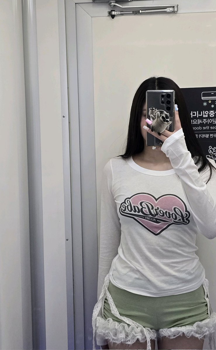 [ 💌 051125] | Atualização da #ATHENA no Weverse:

“Pedra, papel e tesoura! Tira uma! Vamos começar essa promoção com muita energia!”

#ATHENA #아테나 #FIFTYFIFTY <a href="/we_fiftyfifty/">FIFTY FIFTY Official</a>