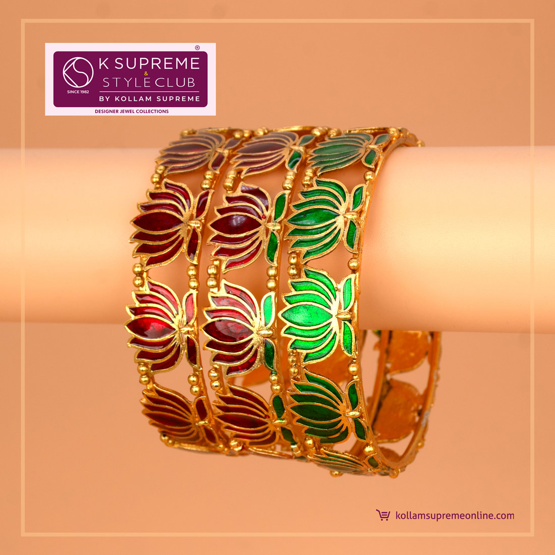 SupremeKollam's tweet image. Elevate your festive look with our Matte Gold Plated Lotus Enamel #Bangle!
Shop Online: ow.ly/oA2m50Xmnfu
.
#KeralaFashion #BangleStyle #LotusJewelry #FestiveJewelry #WeddingStyle #CulturalElegance #KollamSupreme #LotusBangles #TraditionalElegance #FestiveFashion