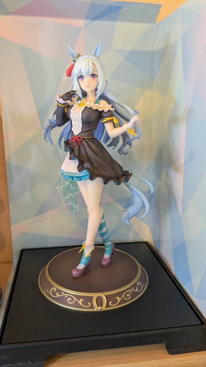 w_mentaiko's tweet photo. メジロアルダンのフィギュア届いたー
めっちゃ可愛い！おせいそ！

#ウマ娘
#メジロアルダン https://t.co/RNjMYCCeDf