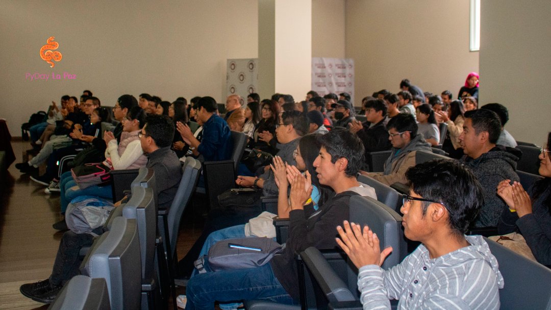pydaylapaz's tweet image. Lo mejor durante el #PyDayLaPaz2024 fue la energía del público 💬🔥