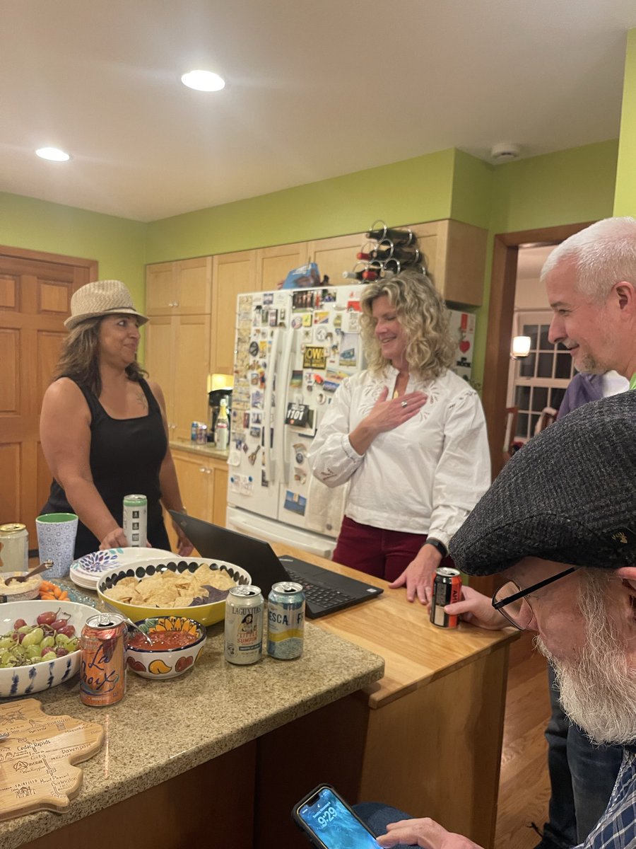 madelynpjohnson's tweet photo. With 41,518 votes cast, as of 9:31 PM, Horn-Frasier and her loved ones are gathered around her computer, refreshing for the results. https://t.co/MO7IZJXrGy