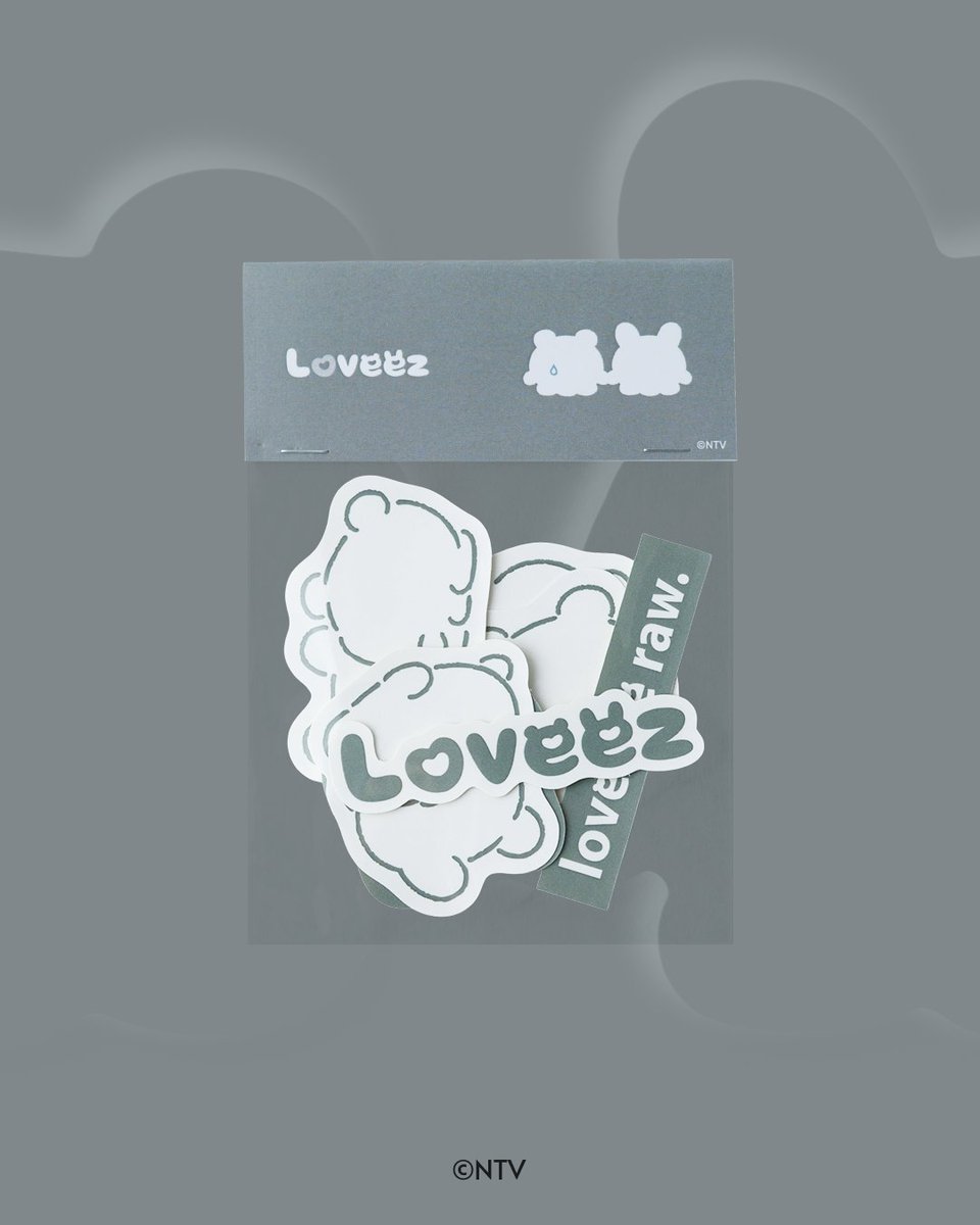 yosemite_make's tweet photo. 🖤 Love me raw. – らぶいーず × KWL

-Sticker Package-

“Love me raw.” コレクションの世界観をそのまま閉じ込めた、限定ステッカーセット。
すもっぴ＆ぴょんちーのモノトーンアートやロゴをデザインした全6枚入り。
スマホケースやノートPCなど、どんな場所にも馴染む仕上がりです。

🗓 受注販売：〜11/11(月)23:59
👉 https://t.co/q8Ifd7PjoG

#らぶいーず #KWL #Lovemeraw