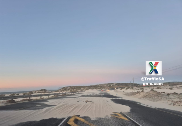 TrafficSA's tweet photo. Cape Town - Baden Powell Drive:   Sandy Corner https://t.co/enzvvarUOT