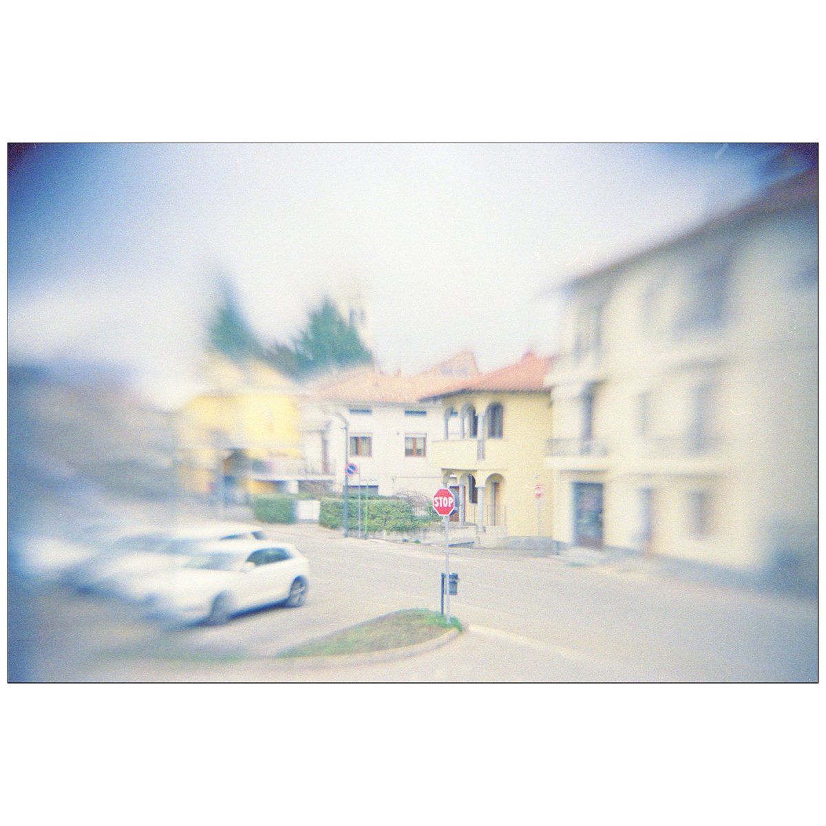 leobellandi's tweet photo. #pictorialism #pittorialismo #paesaggioitaliano #lbdcping #experimentalphotography #fotografiaanalogica #c41 #selfdev #colorfilmphotography https://t.co/ucsHFd1aeO