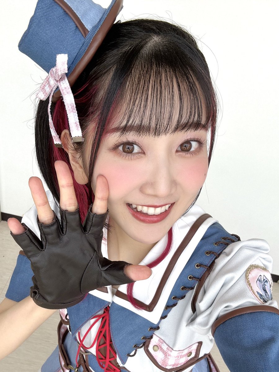 圈圈（マルマル (@yuantinglin1) / Posts / X