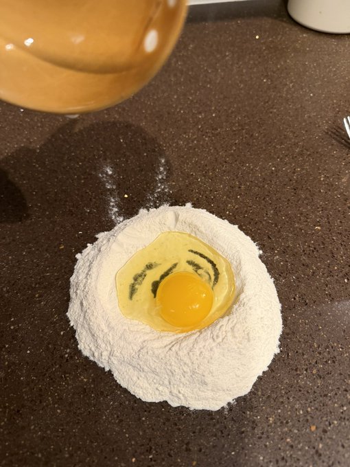 1 pic. Fully homemade pasta tonight ❤️🍝 turned out perfect 😍 https://t.co/ypbChHKQAN