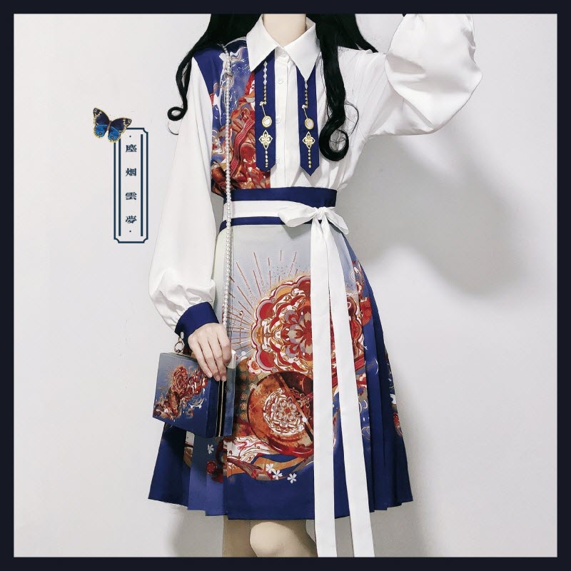 LolitaWardrobe's tweet photo. 【-Ode to Pipa-】 #Hanfu #QiLolita Blouse, Skirt and Haori

◆ Shopping Link  >>> https://t.co/I3SWyCZujV https://t.co/Bgc0DLDR0W