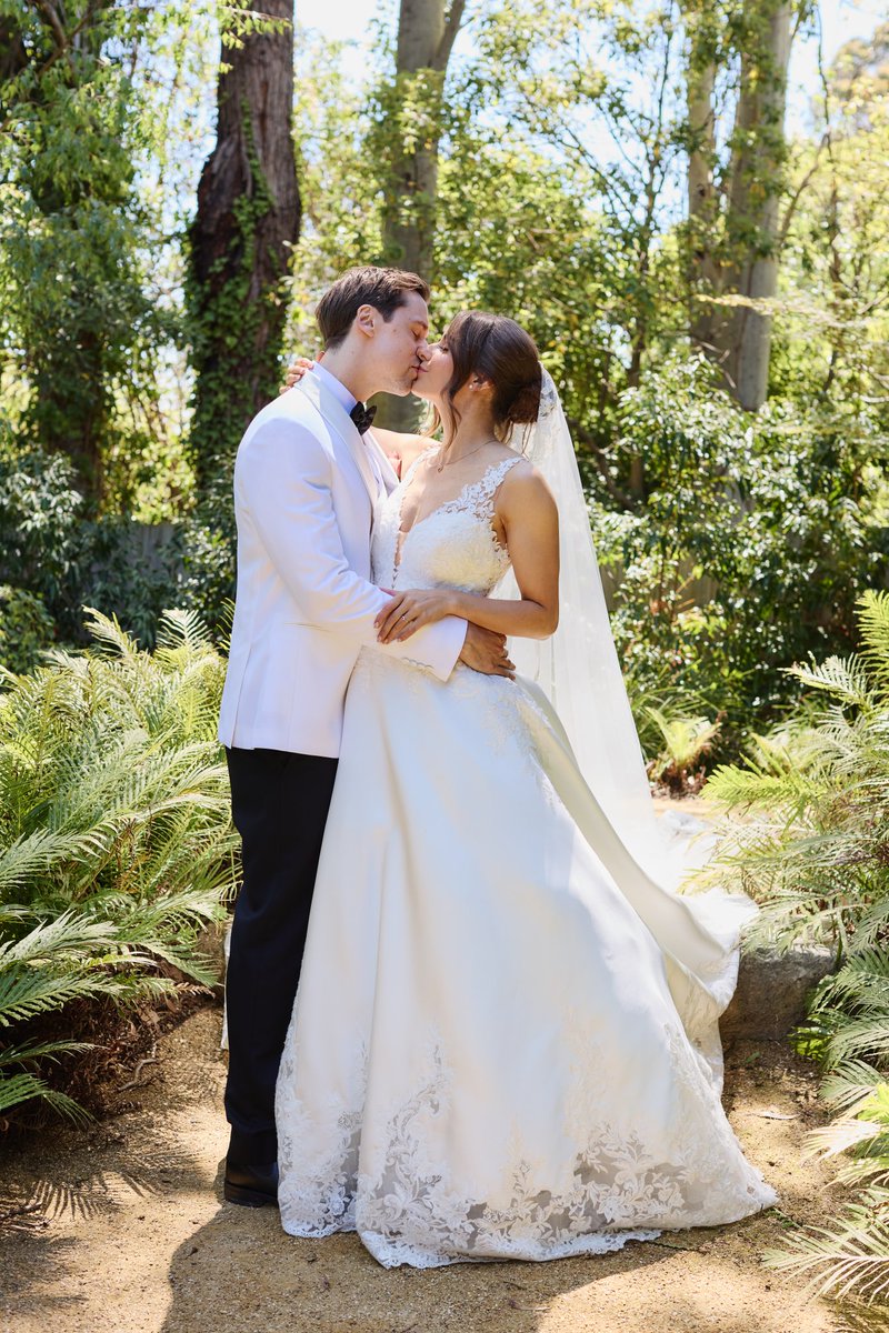 Loserfruit's tweet image. we got married 💕