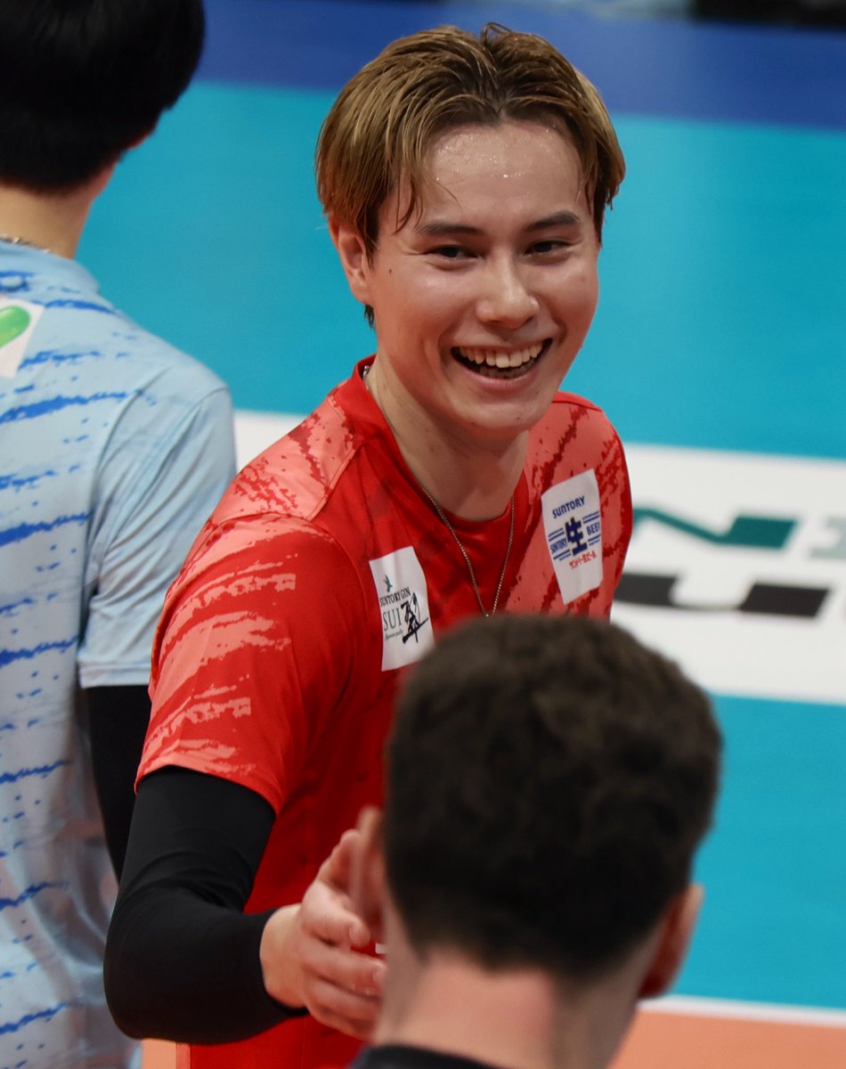 高橋　藍　選手 UNDER ARMOUR サンバード シャツXL ?media_id=18108547462465341