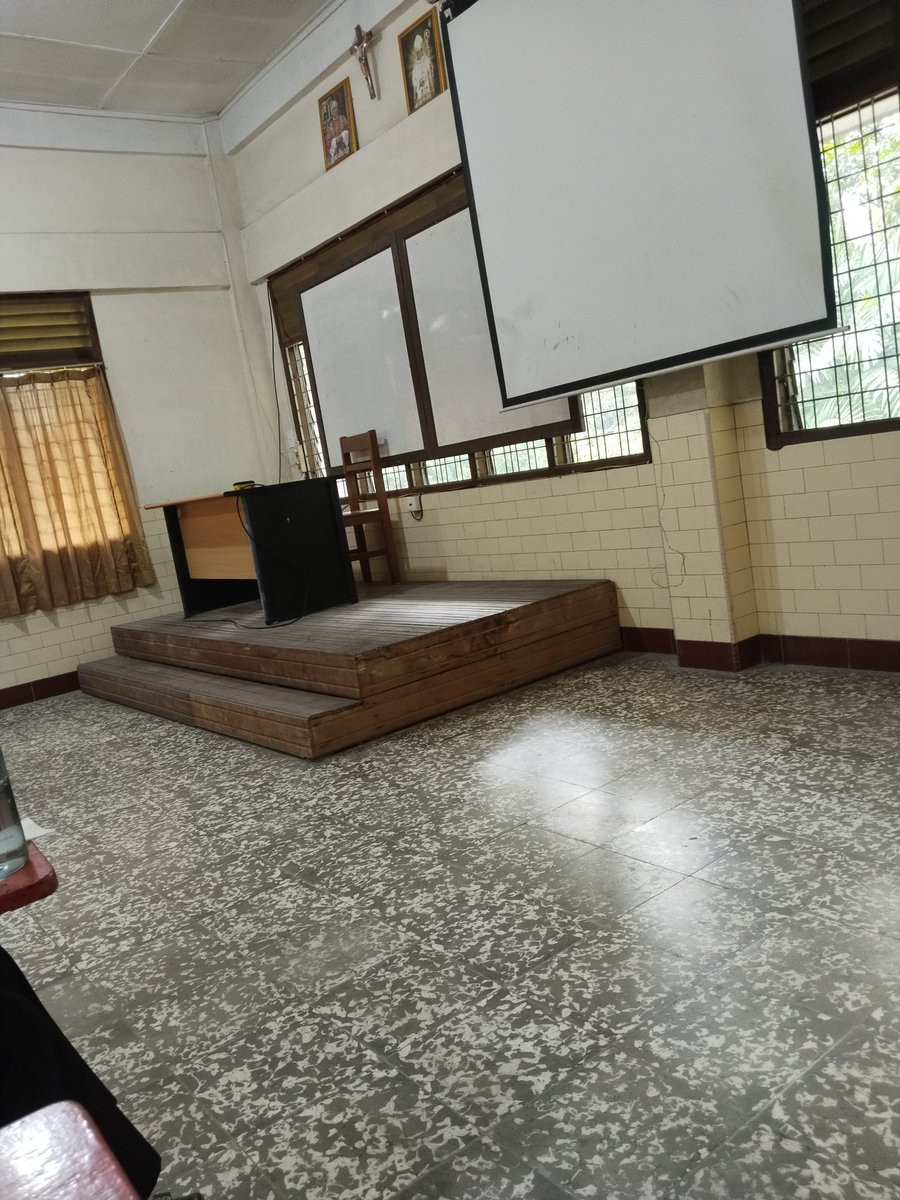 urffutureDoctor's tweet image. hari ini 4 sks matkul etika🔥,semoga ga ngantuk😭