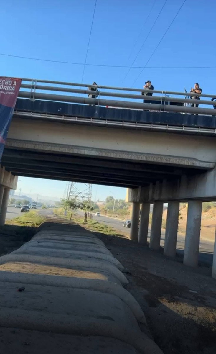 En México existen problemas tan graves:
-violencia
-cobro de piso
-huachicol
-corrupción 
-desempleo
-inflación
-pobreza
-desaparición forzada 
-impunidad
-nepotismo

Pero en Baja California (a cargo de <a href="/MarinadelPilar/">Marina del Pilar</a>), en lugar de combatir estos problemas, el gobierno envía un