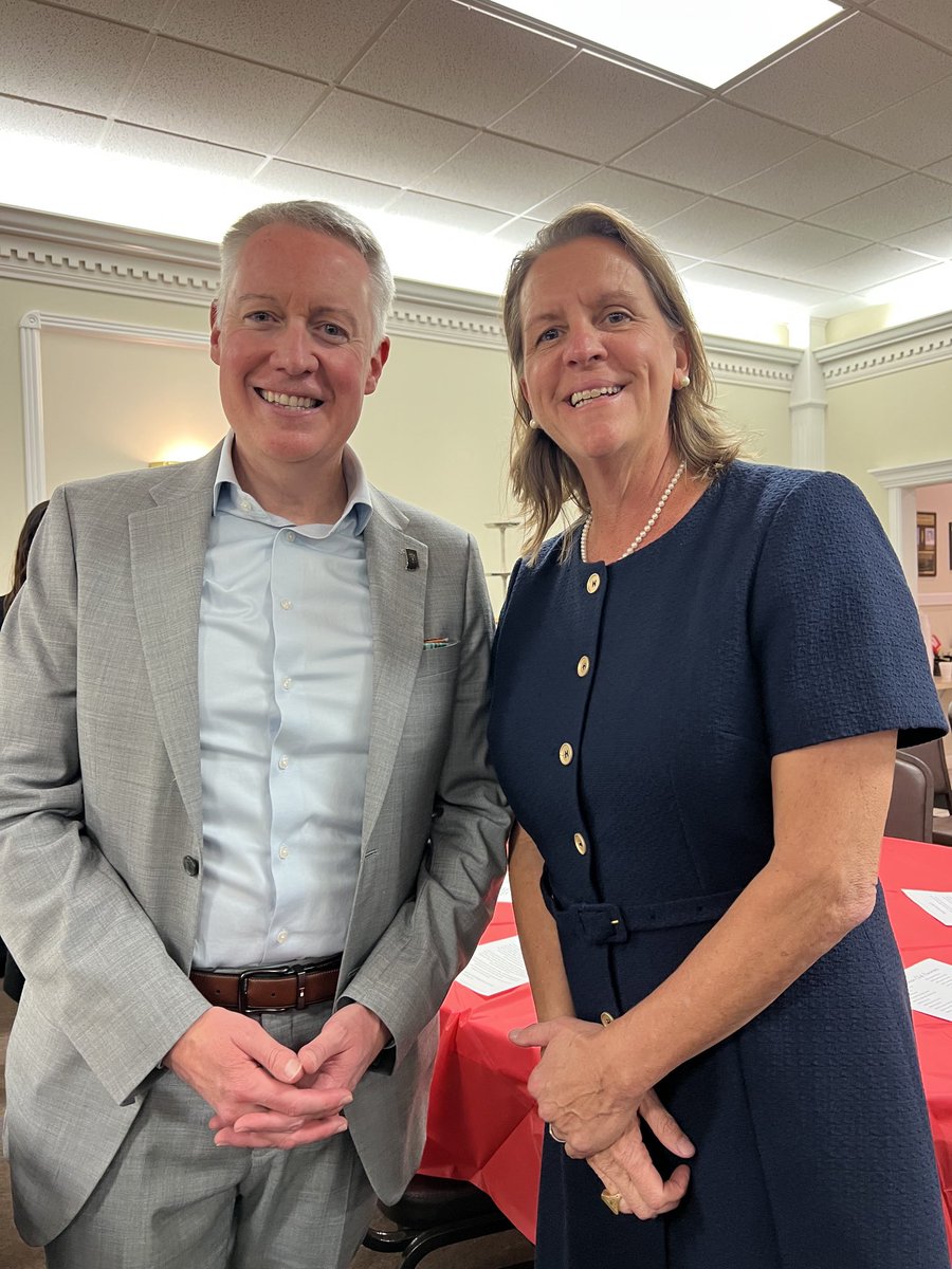 gregoryjgoode's tweet image. Happy to join a lot of friends this evening to celebrate State Rep Tonya Pfaff who was honored by the Vigo County Truman Club. IN Senate District 38 overlaps with IN House District 43, and we work together in bi-partisan ways to advance west-central Indiana at our statehouse.