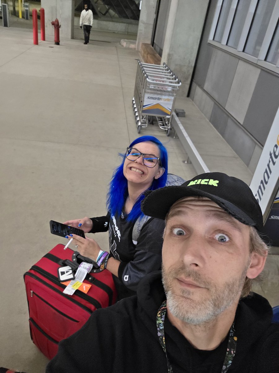 Made it back to Minnesota with the wifey thanks again to <a href="/DreamHackNA/">DreamHack North America</a> for a bad ass time in Atlanta