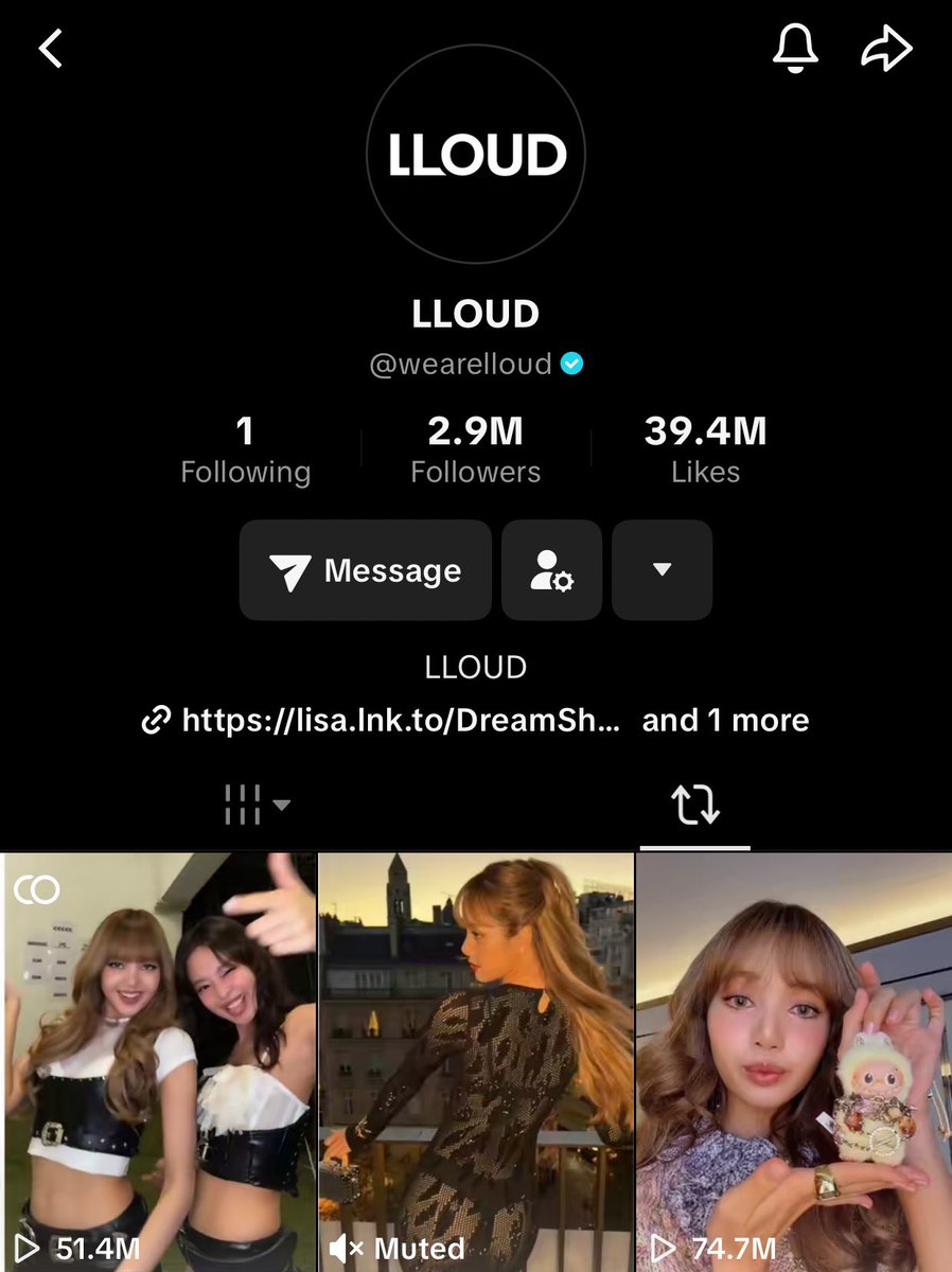 ℹ️ wearelloud reposted jennie and lisa’s tiktok post