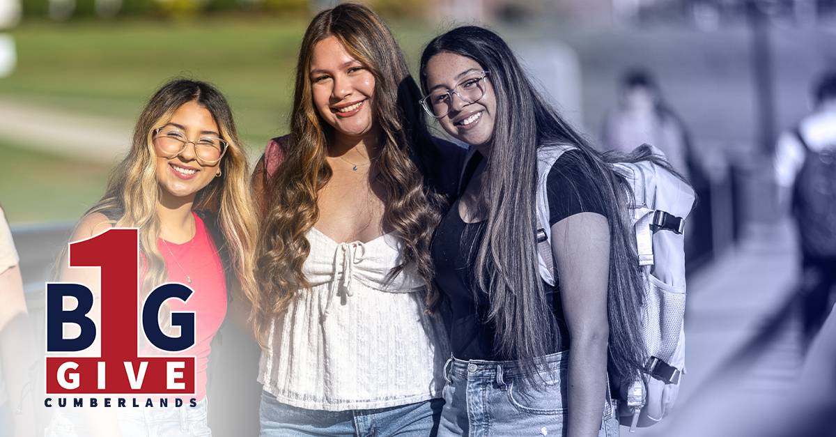 As the day here comes to a close, we're sending it to the West Coast.

Carry the gift giving on through the night.
#ucumberlands #CumberlandsGives