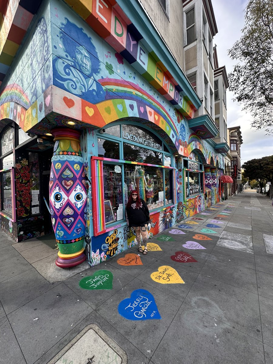 mindlessgarbage's tweet image. exploring a lil history