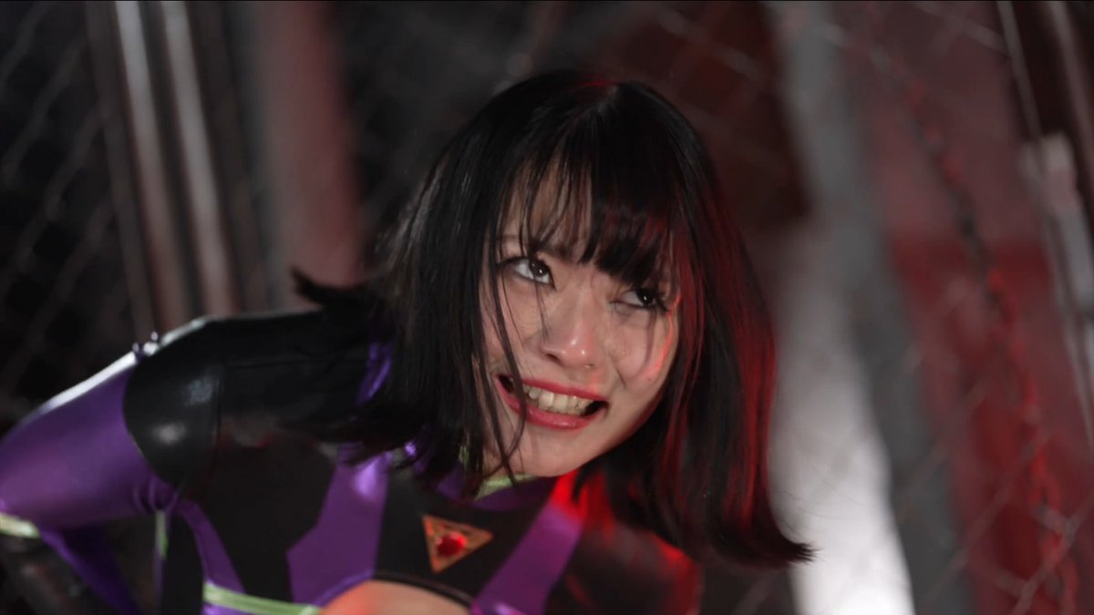 PainAndGain320's tweet image. #治安悪そうな女

アローマ(演・神楽坂茜)
ナーシア(演・神楽坂茜)
ジョイア(演・宮越虹海)
猫女(演・綾瀬美悠)

レオーナを苦しめた女ヴィランたち♡

#太陽の戦士レオーナ