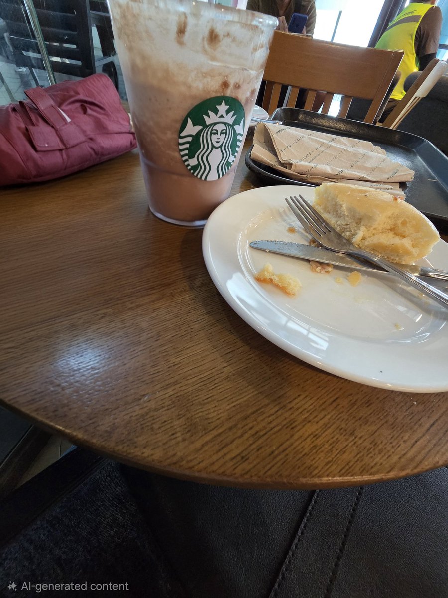 cess_tet_09's tweet photo. While waiting them.. a sip and eat a sweetness for the whole day shift! (Still have a shift later 😅) #DST #Graveyardshift https://t.co/fPpeEO5bK5
