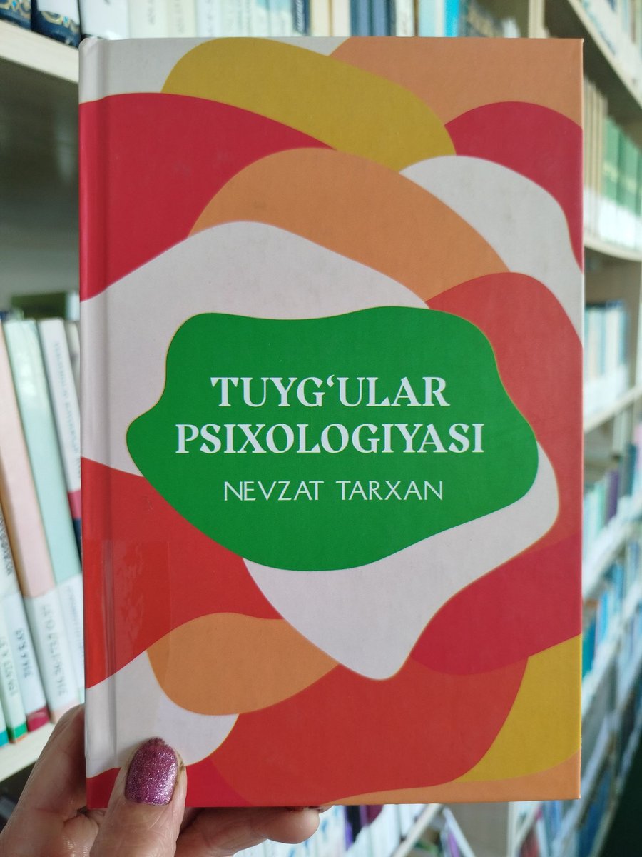 Chiroyli kokrakli yosh