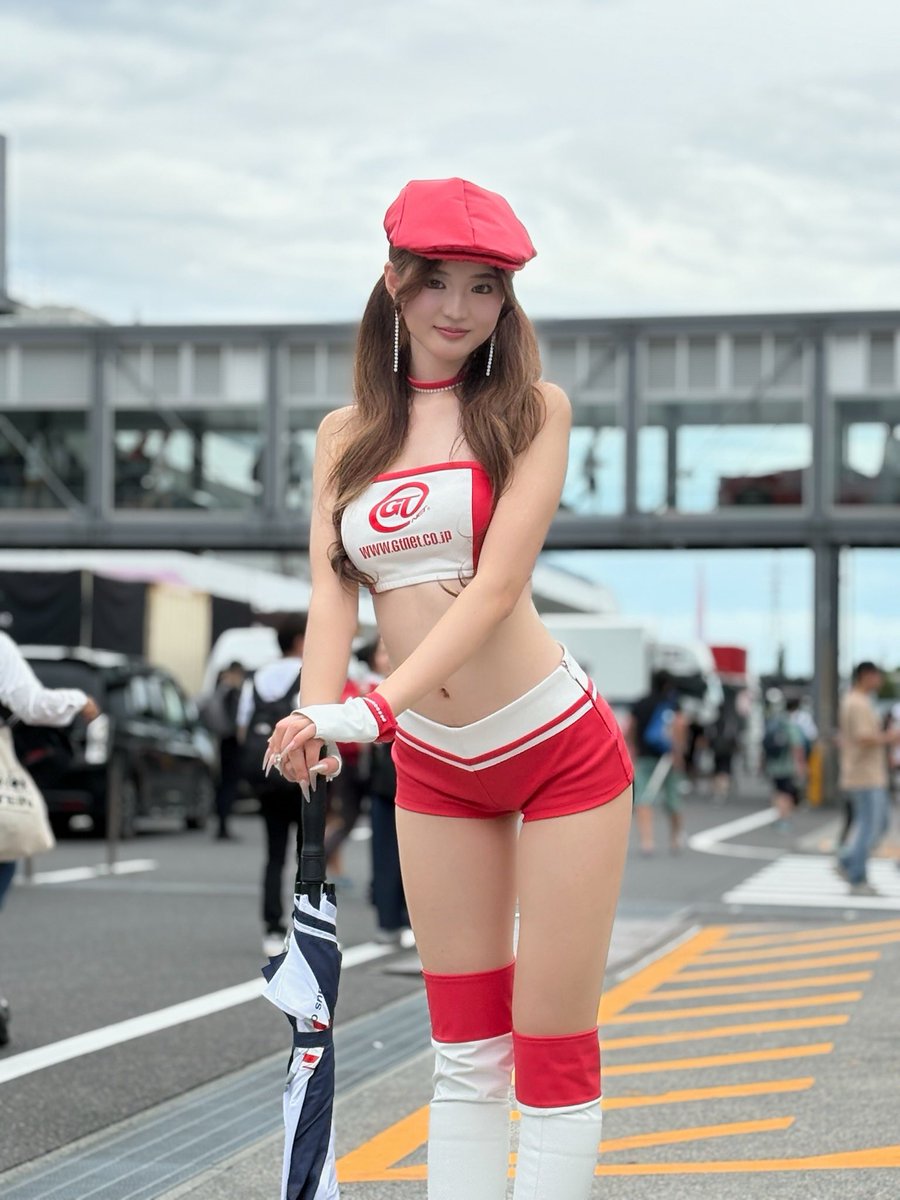 n_eitasan's tweet image. 2025.09.13 
INTERCONTINENTAL GT CHALLENGE Rd.4 
SUZUKA 1000km 
JAPAN CUP

#和泉蘭（@izumi_ran23 ） さん
ご対応ありがとうございました😊

#TEAMDAISHINWITHGTNET
#81号車
#IGTC
#GTWCAsia
#鈴鹿1000km
#レースクイーン