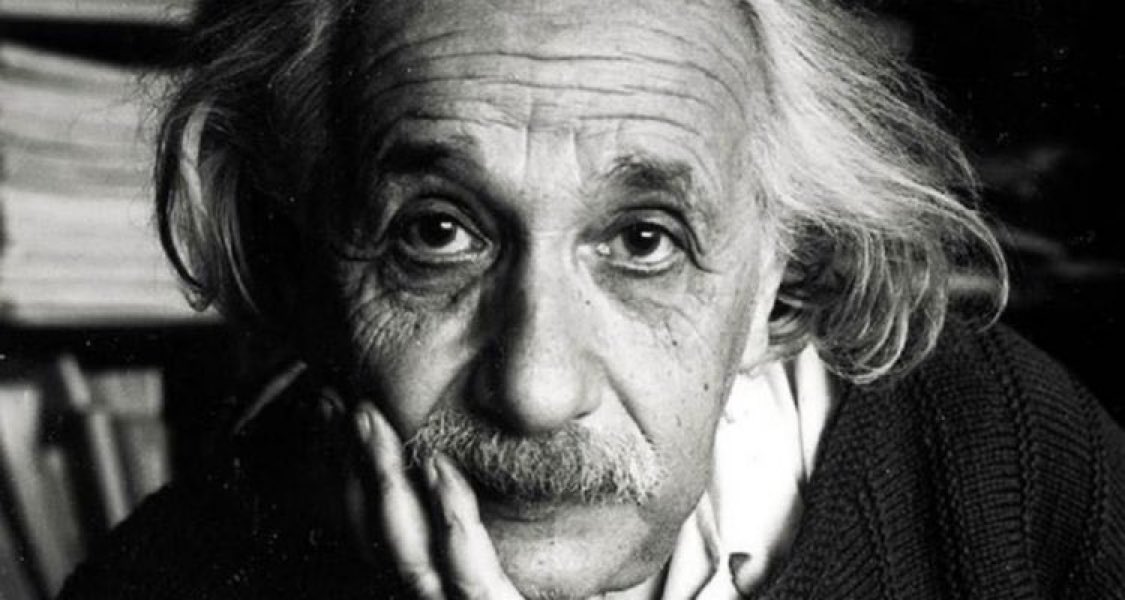 « Les amères leçons du passé doivent être réapprises sans cesse...»
Albert Einstein