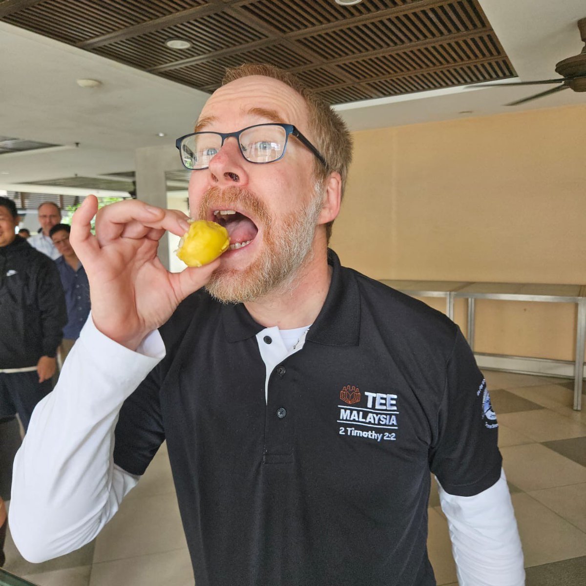seanintl's tweet image. SEAN #Asia Coordinator David Ball discovers durian fruit at this week&apos;s East Asia #workshop in #KualaLumpur, hosted by TEE #Malaysia, SEAN &amp;amp; @IncreaseAssoc! #Discover SEAN #Bible courses - done each year by 200,000+ in 100 countries &amp;amp; 70 #languages! Visit: seaninternational.org