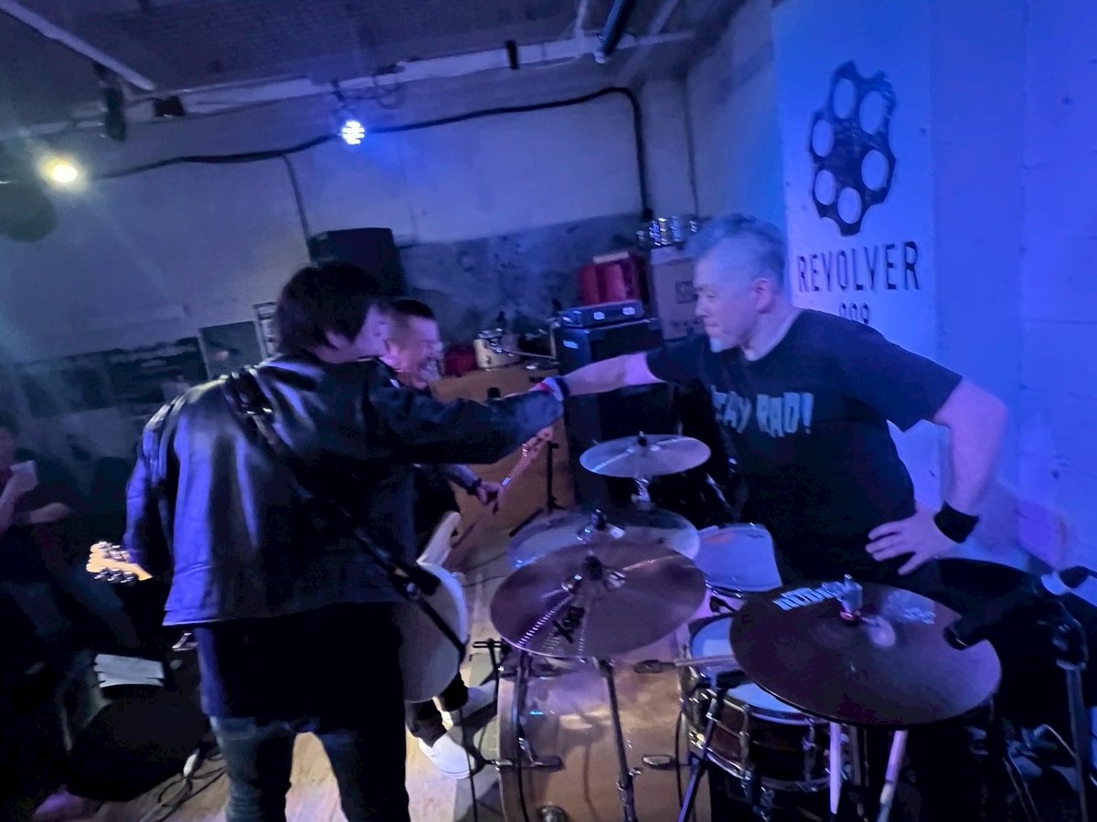 明日は広島CONQUESTでOMRIC企画でTHE DISASTER POINTS&amp;QUICKDEADが同時投下されます！w
久々にNEVERAGAINとACE IN THE HOLEとの共演も楽しみ！！
皆様よろしくお願いします！