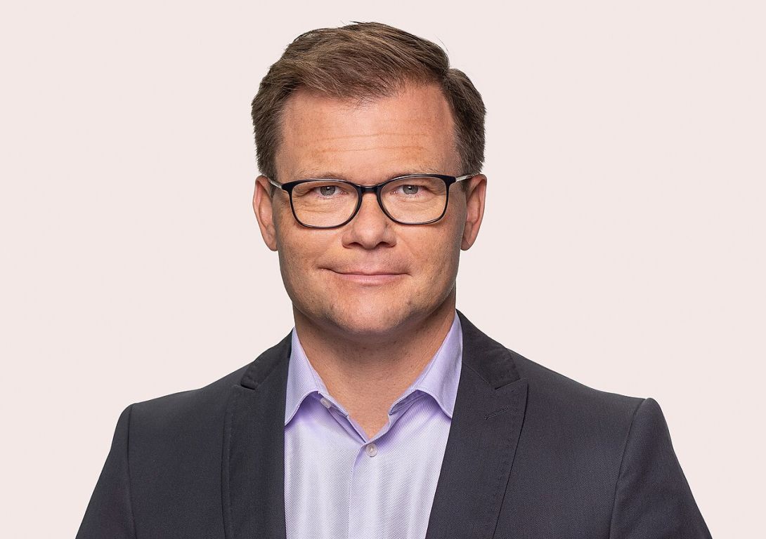 globalmagazin's tweet image. Seit sechs Monaten im Amt, steht #Carsten _Schneider nun vor der Bewährungsprobe: Kann er die #Klimaschutzziele retten? shorturl.at/cbx4e 
Q; handelsblatt. com 
F: Wikimedia CC 4.0/photothek.net