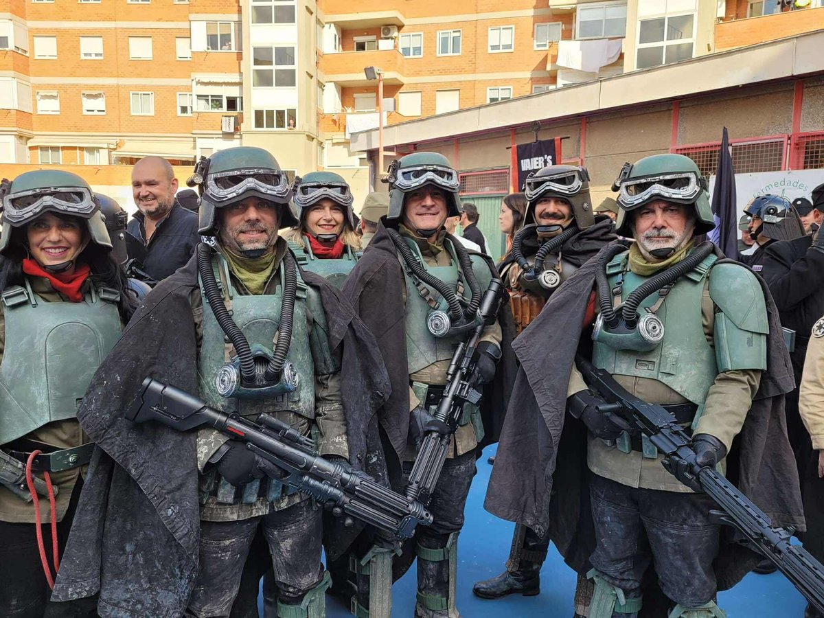 501stSpecOps's tweet photo. Mudtroopers TX18265, TX41909, TX17084, TX17312, TX19231, and TX60178 of @legion501 forged in the dust &amp; drills of Zaragoza

Training Day has sharpened their resolve &amp; reinforced their loyalty

The Empire's reach extends through every garrison
 
#swiftsilentrelentless #SpecOps https://t.co/UawHDqgQF0