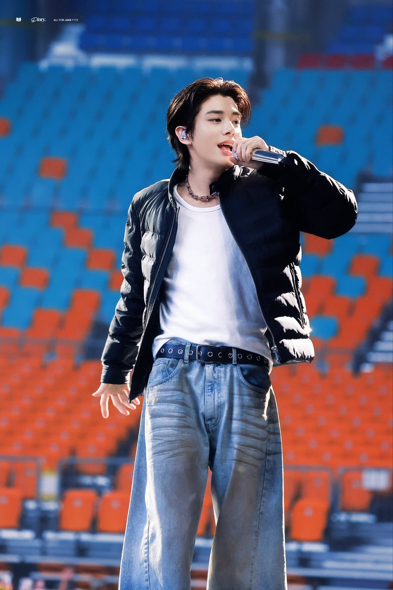 Diary_simJY1115's tweet image. 251024

#엔하이픈 #ENHYPEN 
#제이크 #JAKE #ジェイク #심재윤