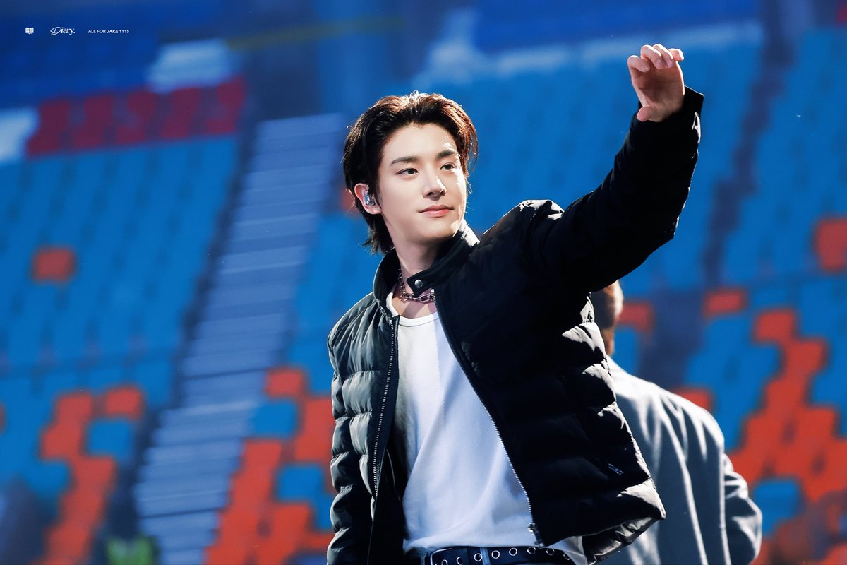 Diary_simJY1115's tweet image. 251024

#엔하이픈 #ENHYPEN 
#제이크 #JAKE #ジェイク #심재윤