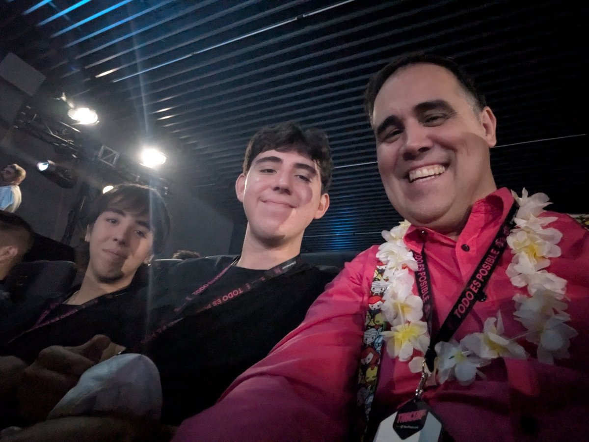 En la #TRGx con mis hijos <a href="/p_fosela/">Caracol_pacifico</a>  y <a href="/dfosela/">papifose</a>