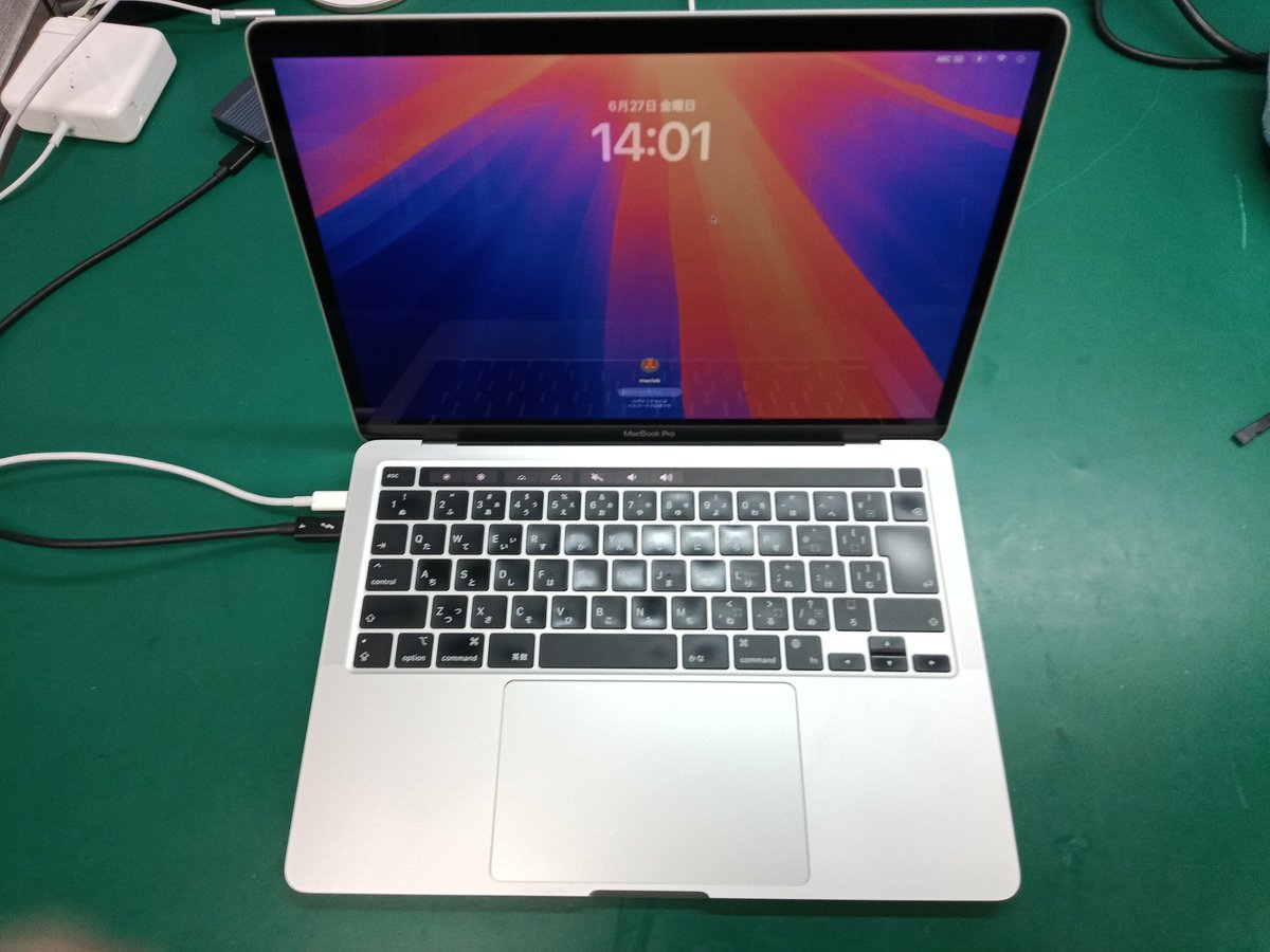 MaclabM's tweet image. 作業の一部になります。
MacBookPro13inch M1 2020の液体損傷により、電源が入らない症状でございました。
運良く洗浄作業のみで、復旧が出来ました。
Macの不具合等の際は、お気軽にご相談下さい。
＃Mac修理　＃MacRepair