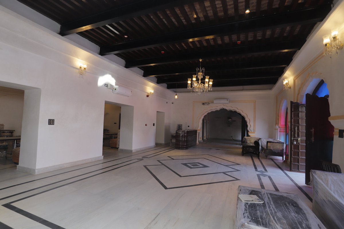 Jammu_SmartCity's tweet image. Mubarak Mandi’s Heritage Library & Cafeteria all set for launch! 📚☕
#JammuSmartCity #Jammu #Kashmir #HeritageRevival #LibraryLaunch #Cafeteria #MubarakMandi