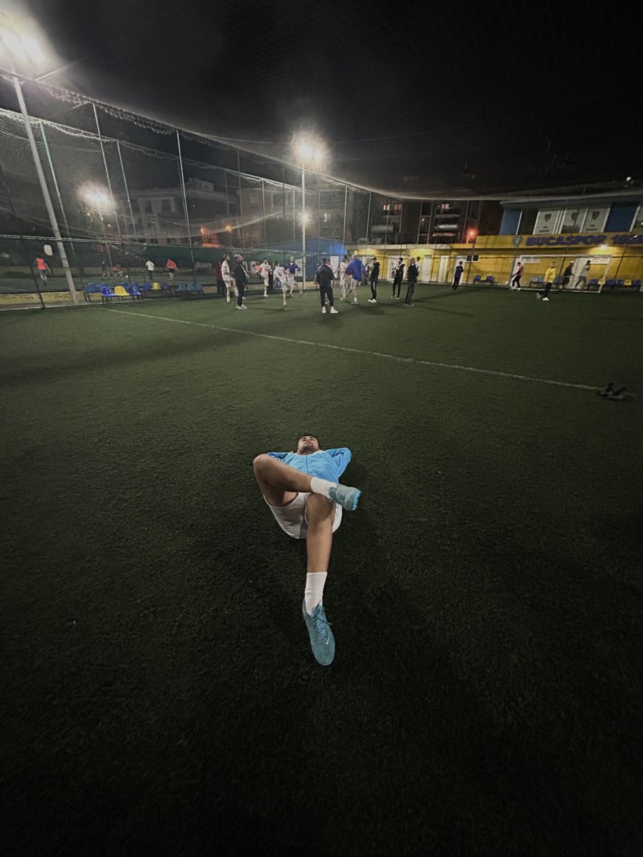 Hocam bizde birileriyiz yani