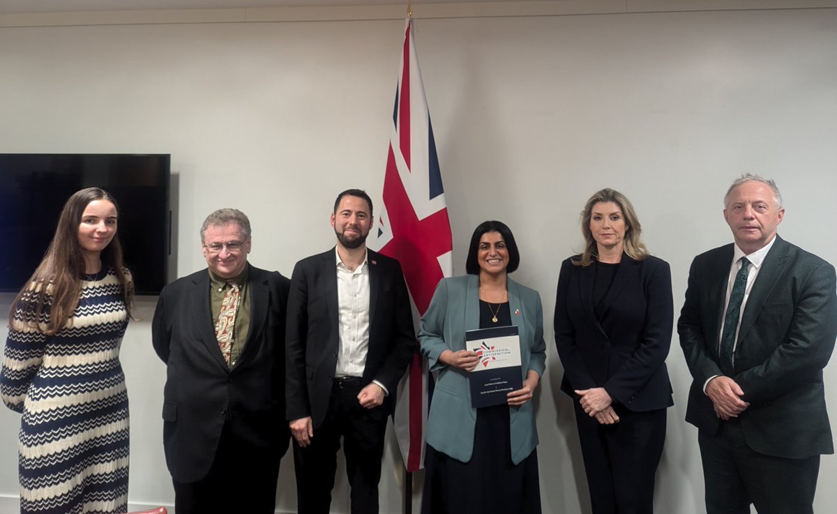 Home Secretary .<a href="/ShabanaMahmood/">Shabana Mahmood MP</a> hosted Commission on Antisemitism Co-Chairs <a href="/PennyMordaunt/">Penny Mordaunt</a>, <a href="/LordJohnMann/">John Mann</a>, and BoD leadership to discuss next steps for the Commission, the fight against antisemitism after the Heaton Park terror attack, and the Aston Villa v Maccabi Tel Aviv