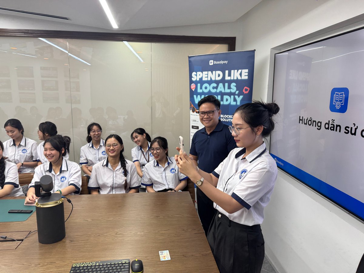 Basal Pay ✈️ tweet media