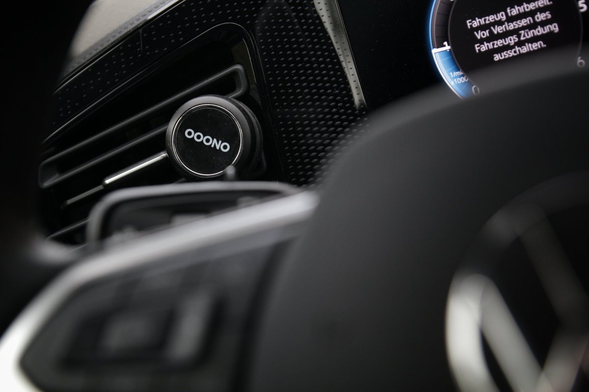 Der Ooono ist schon eine tolle Sache. Sehr zufrieden seit über 1,5 Jahren. Heute zum ersten Mal die Batterie leer.