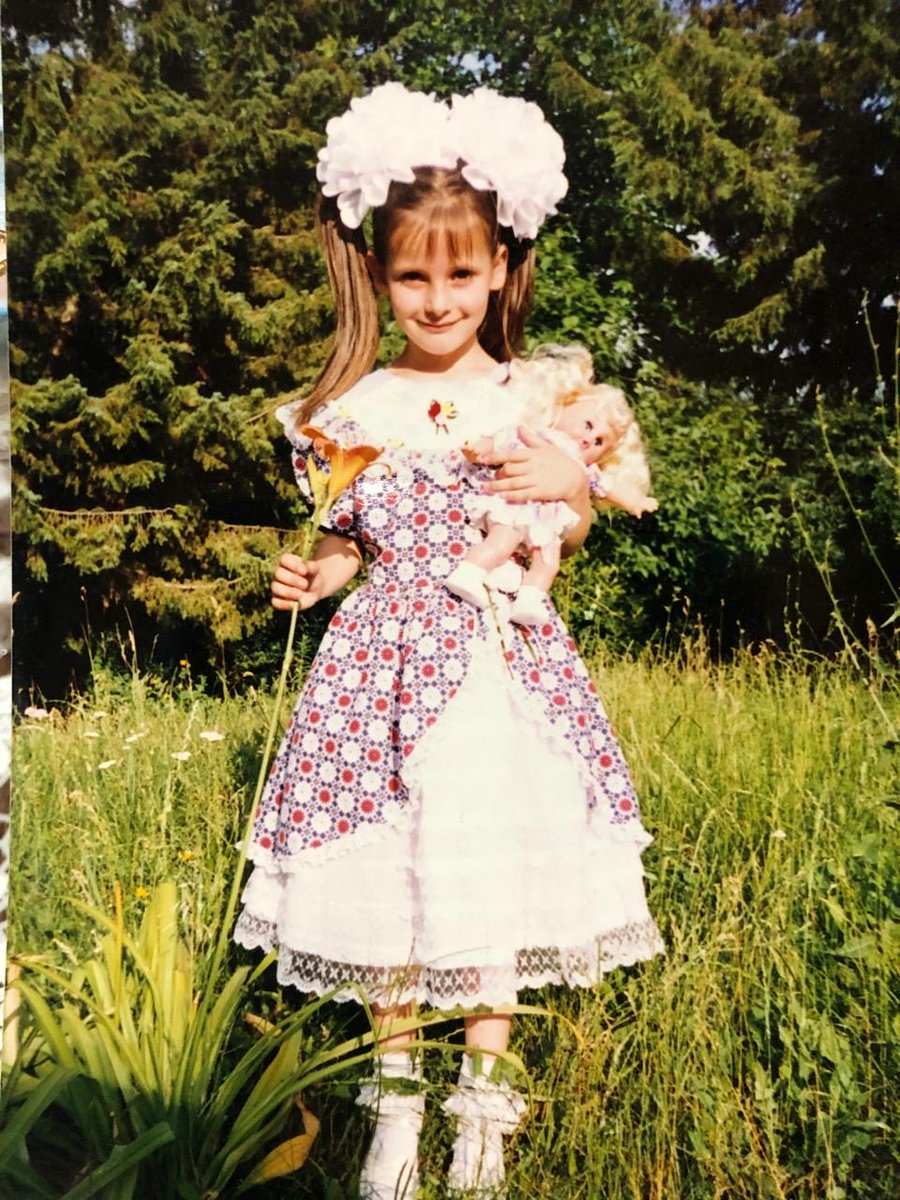 YuliWho's tweet image. This is who runs this account