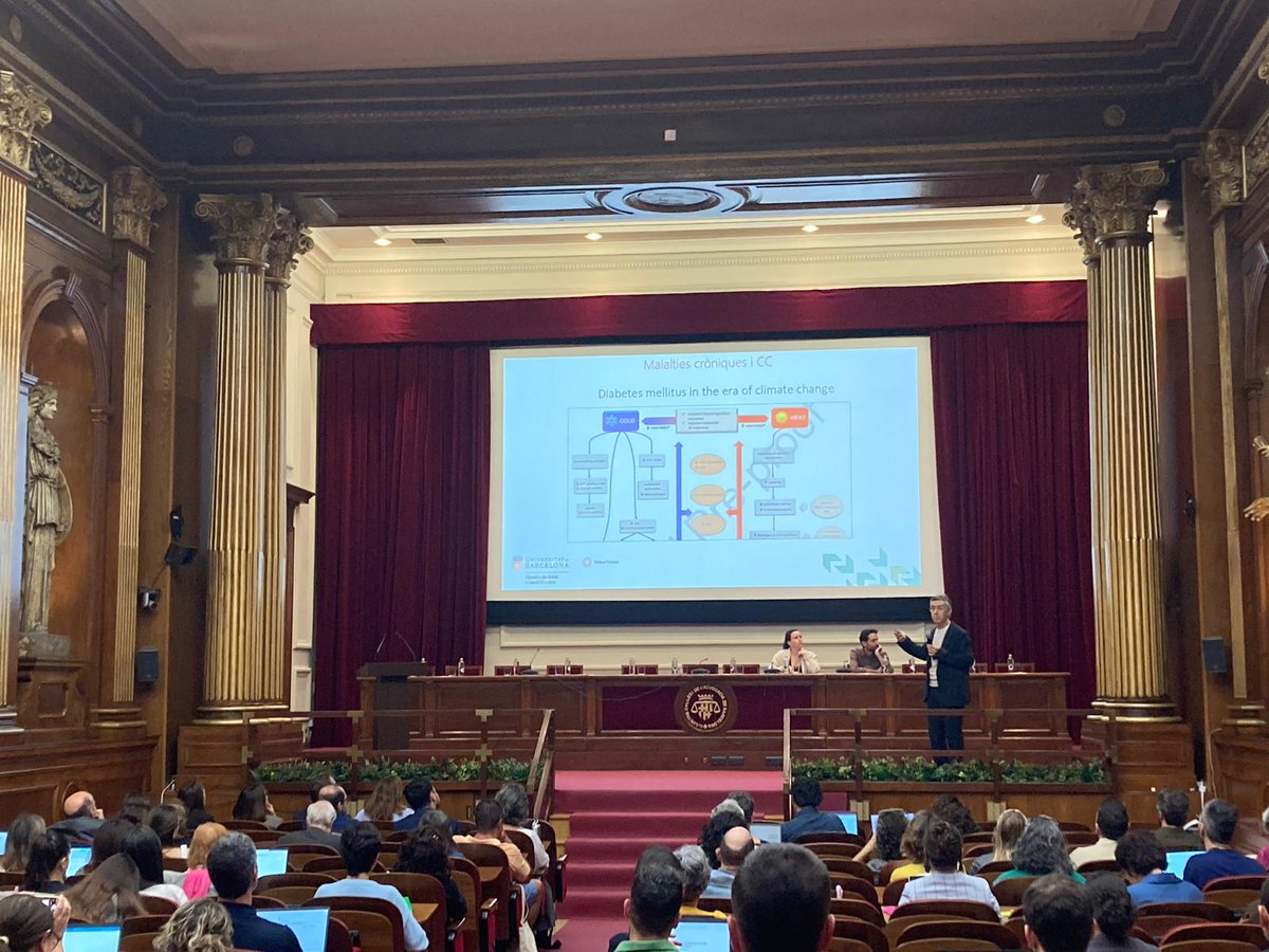 <a href="/transicioeco/">Transició Ecològica</a> <a href="/mborrellporta/">Mireia Borrell Porta</a> <a href="/UniBarcelona/">Universitat de Barcelona</a> <a href="/Mutua_Terrassa/">MutuaTerrassa</a> #IvàluaActivitats
Presentació #QFCanviClimàticDavid
Dalmau: "Vam detectar excés de mortalitat a Catalunya amb 90% de morts relacionades amb malaties infeccioses i CC. Hi ha especial vulnerabilitat de persones grans, infants... en àrees urbanes, relacionat amb factors ambientals".