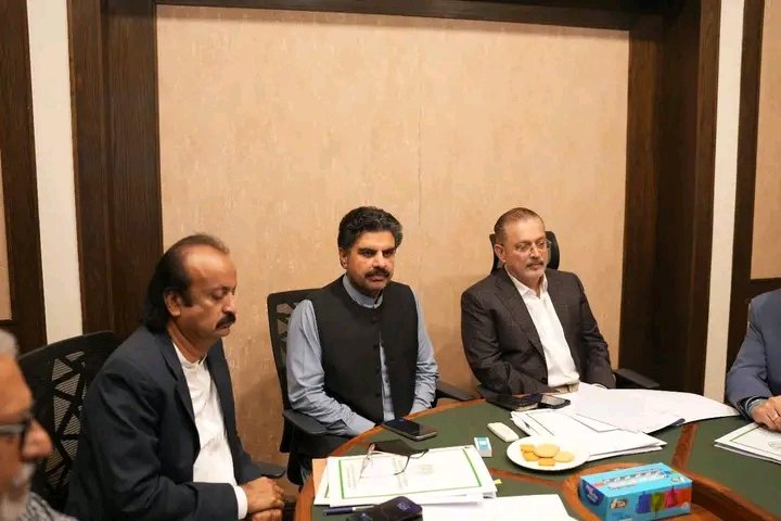 ShadabAli860542's tweet image. کراچی: سندھ کے سینئر وزیر شرجیل انعام میمن کی زیرِ صدارت محکمہ اطلاعات کے کنٹینٹ اینڈ پروڈکشن بورڈ کا اجلاس منعقد۔
#SindhInformation #MediaDevelopment
@sharjeelinam