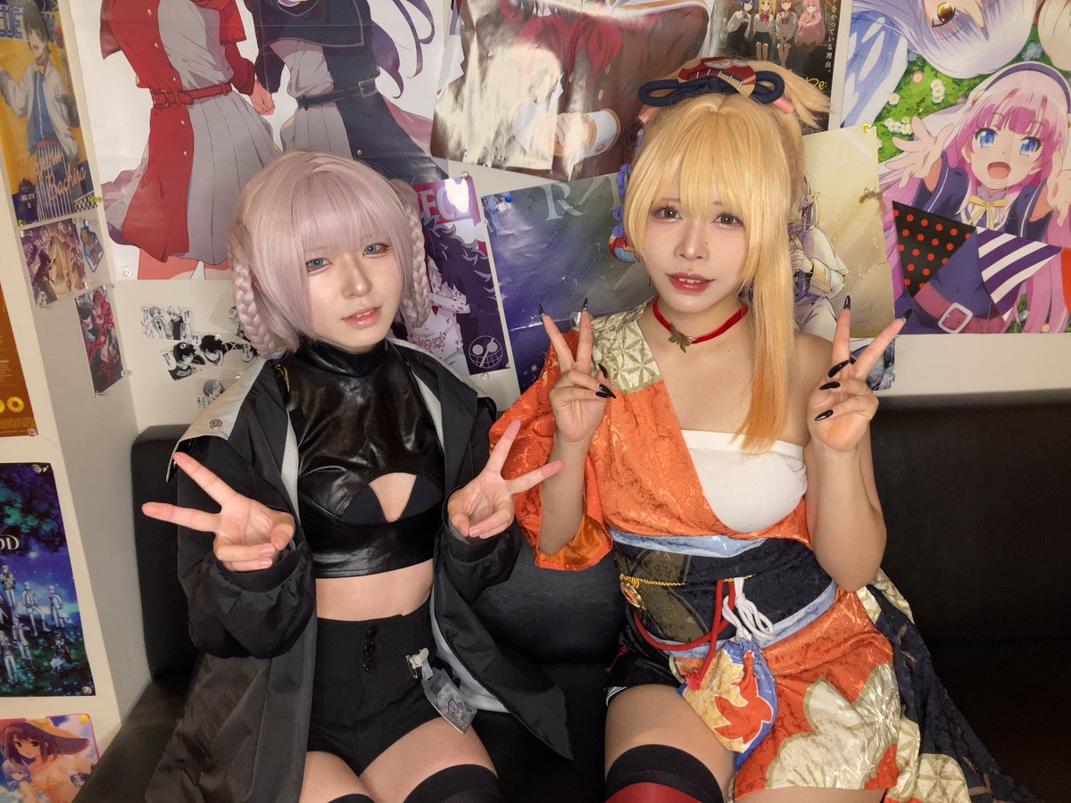 凪、はとねでオープンしました⸜(* ॑꒳ ॑*  )⸝⋆*
後からしゅり、おとが来るよ！

今日は凪ちゃんのわがままでAdoさんお誕生日おめでとう解放デーです！！
Adoさんの曲ならアニソンじゃなくても歌えます！
是非歌ってください！！

明日からハロウィン！！
ささ、本日もお待ちしてます！