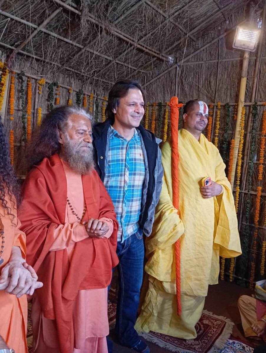 VkRitoj's tweet photo. Let wisdom not be your pride, but your path. The true purpose of learning is to soften the heart and guide us toward compassion for all. 
Jagadguru Satishacharya Ji https://t.co/dybH7hbUEY