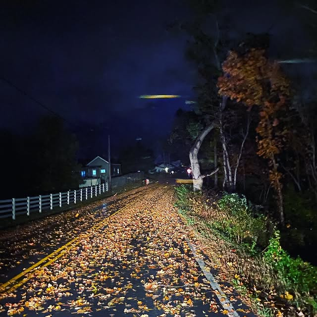 Miguel_C_Diaz's tweet photo. Back on the road with time to spare — taking the backroads for a few miles to soak in the view. Autumn leaves, quiet roads, and the kind of peace you don’t find on the freeway. Perfect, as it lets me focus on up coming @FCWRP match later today #FCW40 https://t.co/bg7AWSJAja