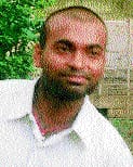 Chhaliya (@chhaliya__) on Twitter photo People post picture of a victim but no one posts a picture of a guilty person.
He's Mrityunjay Yadav from Patna who r@ped Champa biswas and tried to r@pe her mother also.
Mrityunjay's mother Hemlata was aware of his actions and supported him. People post picture of a victim but no one posts a picture of a guilty person.
He's Mrityunjay Yadav from Patna who r@ped Champa biswas and tried to r@pe her mother also.
Mrityunjay's mother Hemlata was aware of his actions and supported him.